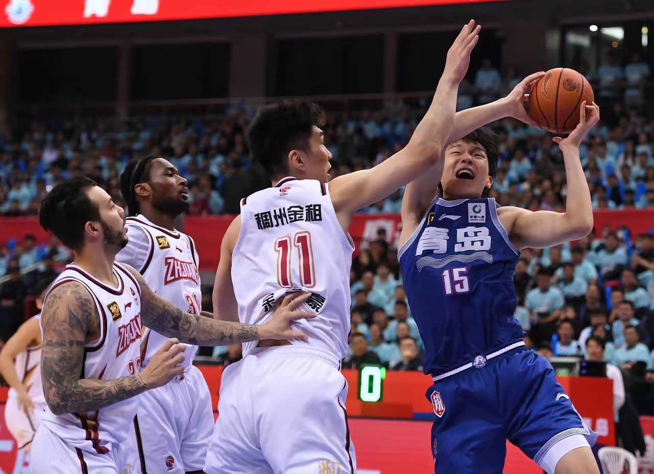 英雄联盟S15-关于转折点浙江队伤情更新，NBA总决赛关键时刻攻防权衡，悬念犹存，训练强度明显提升的信息